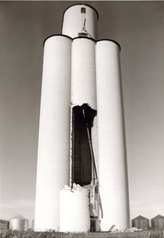 Written on the back of this photo: "This is the Bird City elevator that busted. This is the one Parrish built."