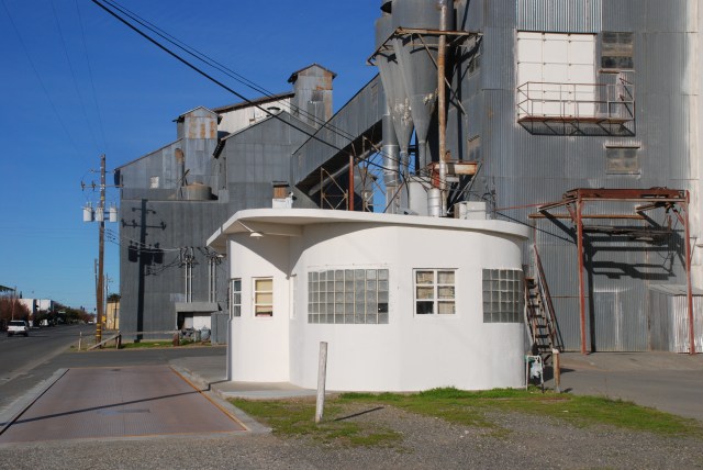 Scale house in Willows, Calif.