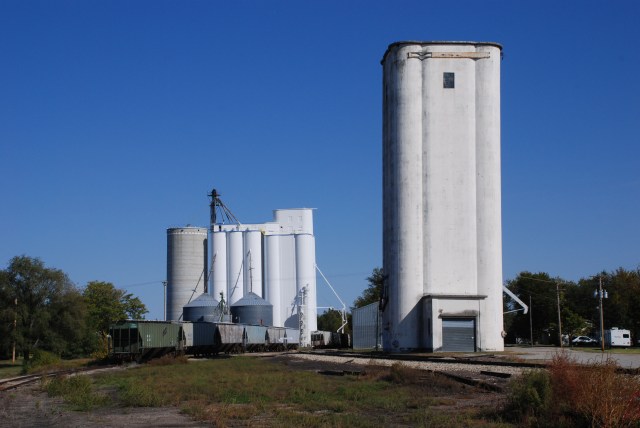 A smaller elevator stands on a branch of the rail line. It's builder is unknown.